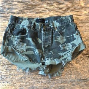 Super Cute Mustard Seed Camo Shorts